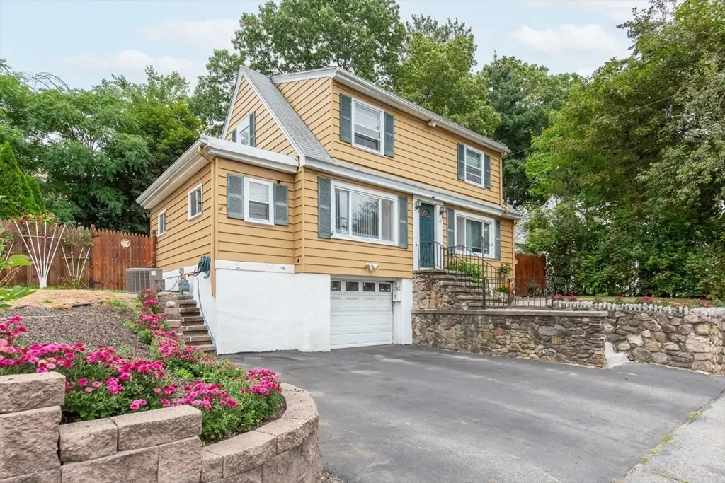 119 Lawrence St, Methuen, MA 01844 - #1
