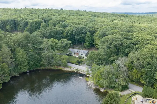 48 Davis Rd, Millbury, MA 01527