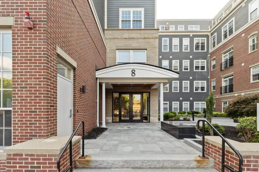 8 Sanborn St #2011, Reading, MA 01867 - #3