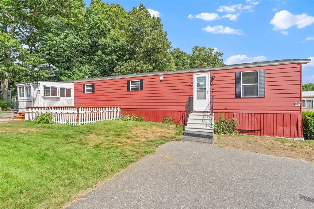 32 Kevork Ave, Marlborough, MA 01752 - #1
