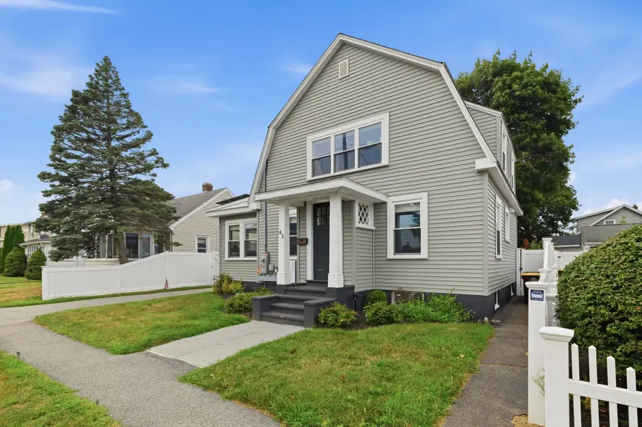 43 Standish St, Weymouth, MA 02191 - #3