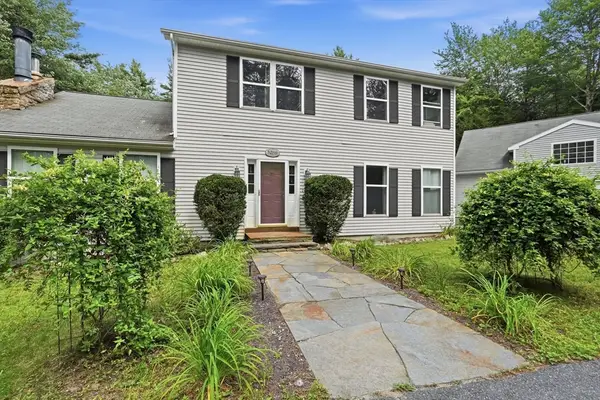 17 Phelps Ln, Goshen, MA 01096