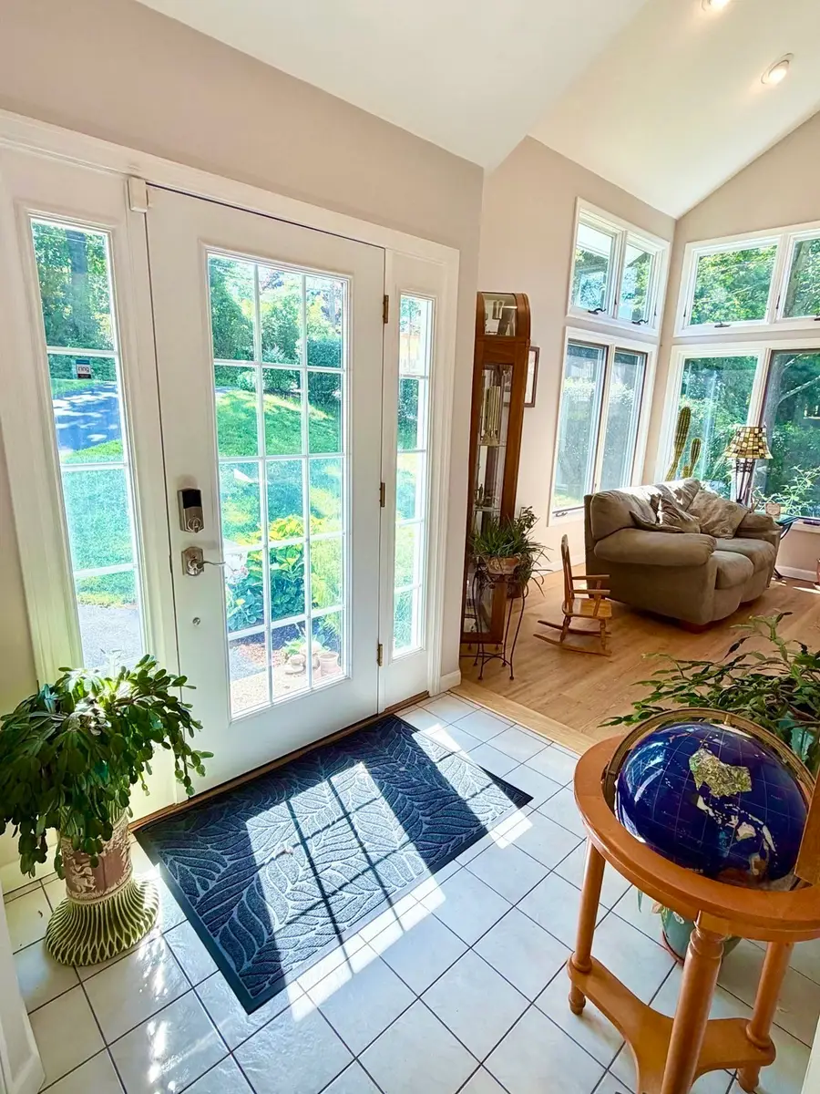 11 Cove Dr, Sturbridge, MA 01566 - #3