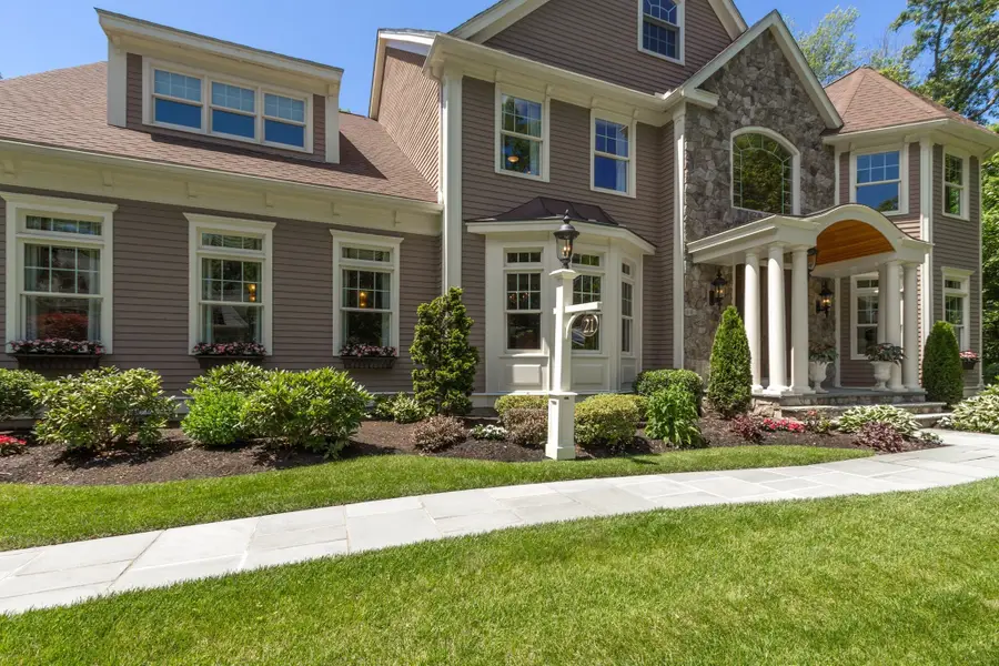 21 Douglas Road, Lexington, MA 02421 - #2