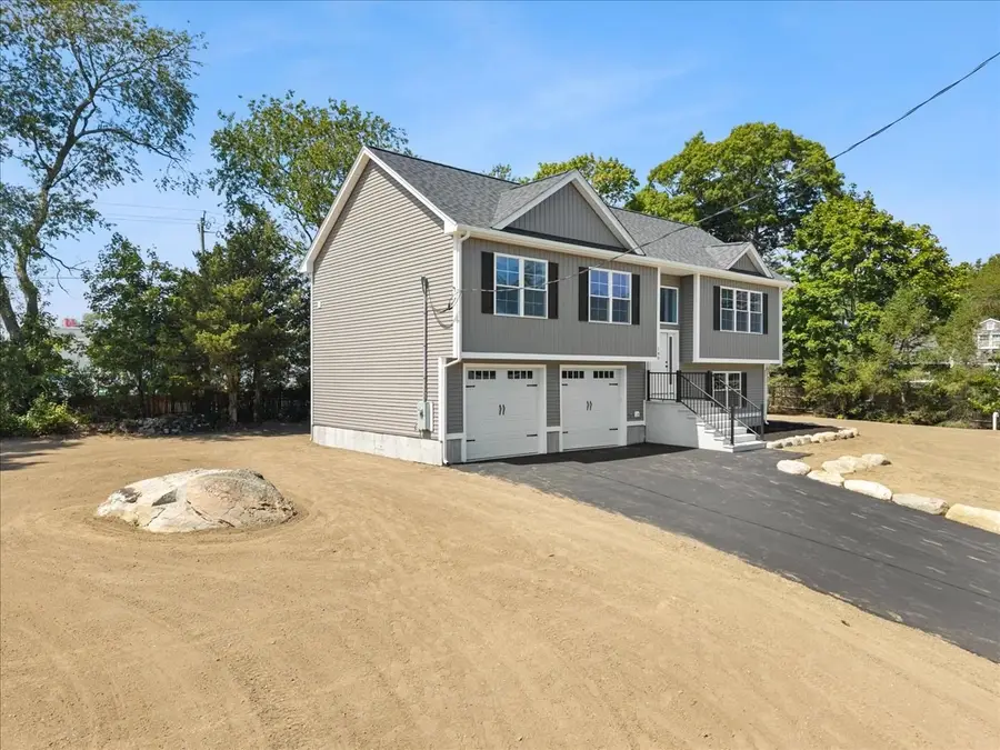 140 Luther Ave, Swansea, MA 02777 - #3