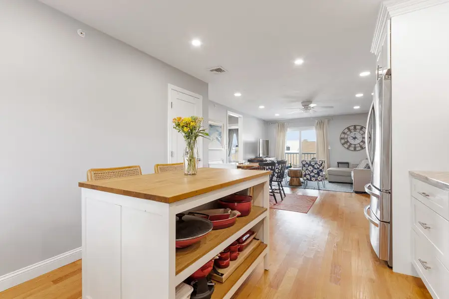 1093 Main St #4, Weymouth, MA 02190 - #3