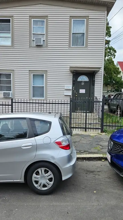 12 Warren St, Lawrence, MA 01841 - #1