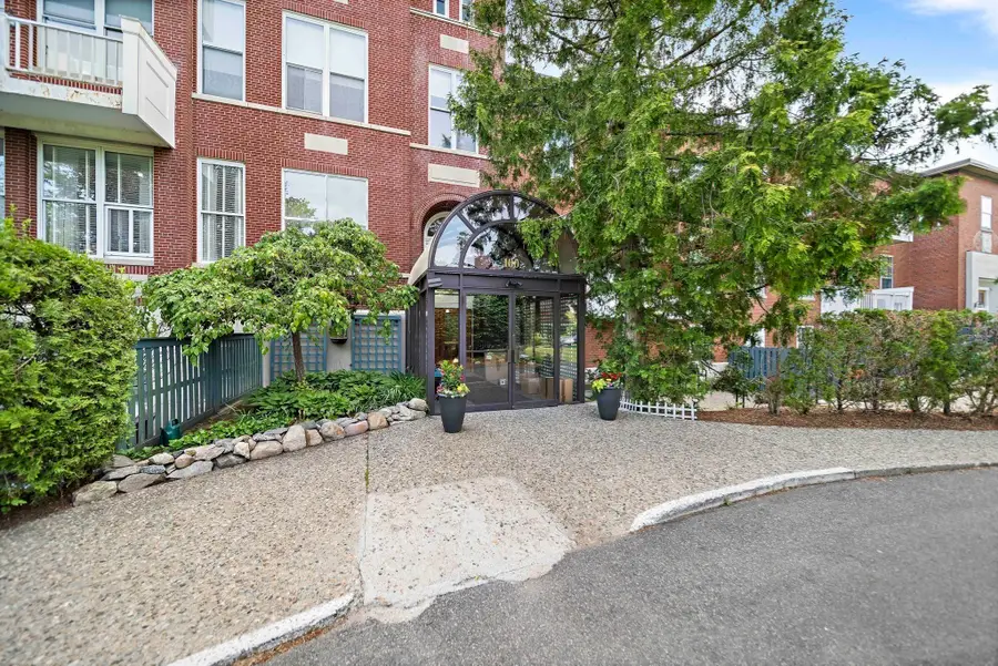 100 Parks St #18, Duxbury, MA 02332 - #2