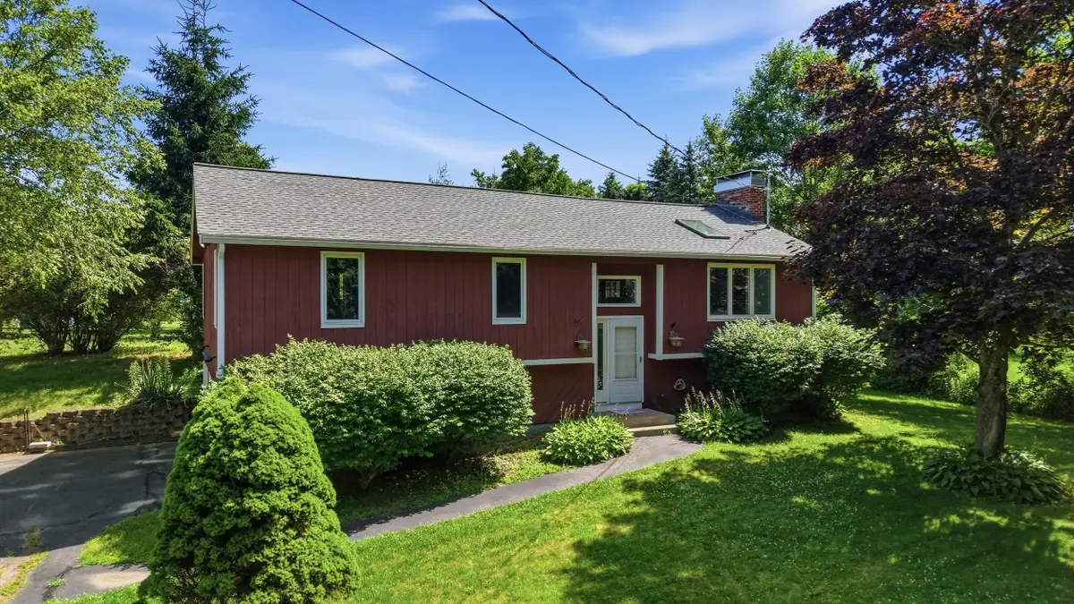 39 Old Auburn Rd, Derry, NH 03038 - #1