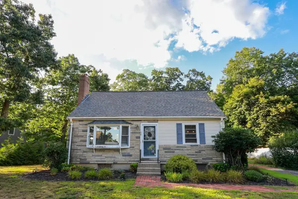 98 Van Kleeck Rd, Millis, MA 02054