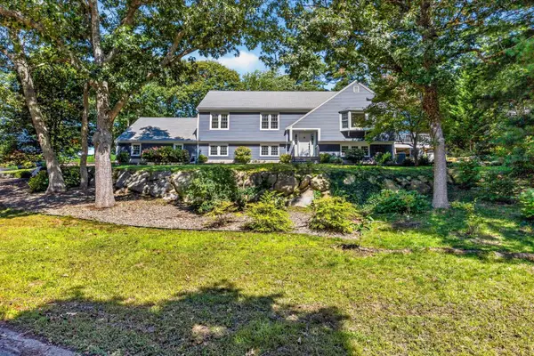 91 Greenland Circle, Dennis, MA 02641