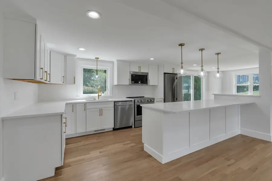 10 Briggs Ln, Marion, MA 02738 - #2