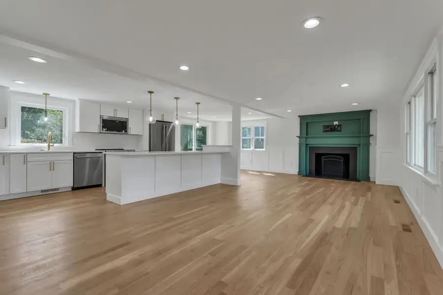 10 Briggs Ln, Marion, MA 02738 - #3