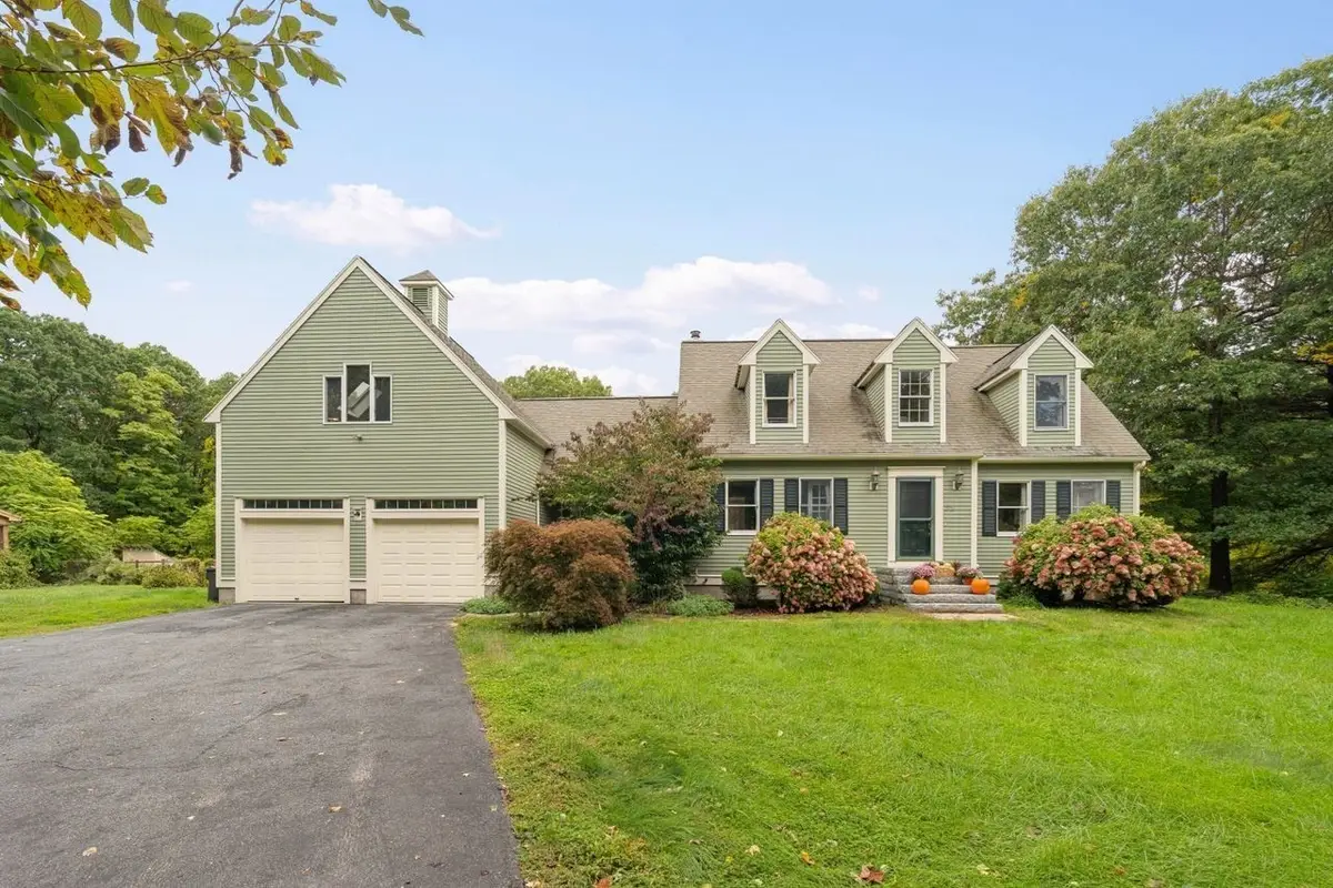 52 Moore Ln, Northborough, MA 01532 - #1