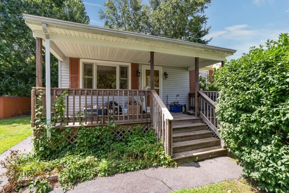127 Kenmar Dr, Somerset, MA 02726 - #1