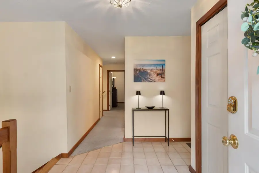 1 Victoria Dr #1, Auburn, MA 01501 - #3