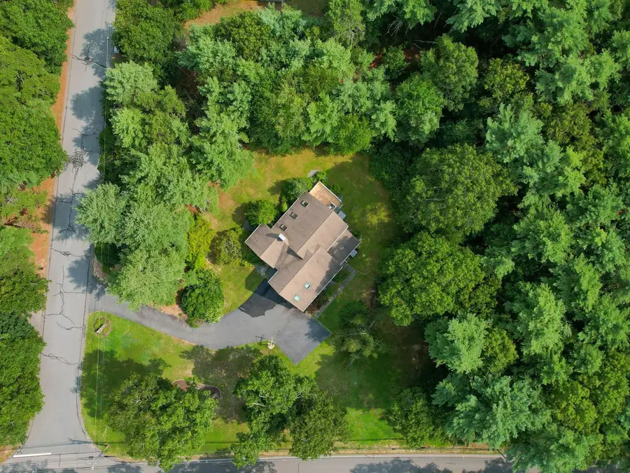 39 Stuart Rd, Rochester, MA 02770 - #2