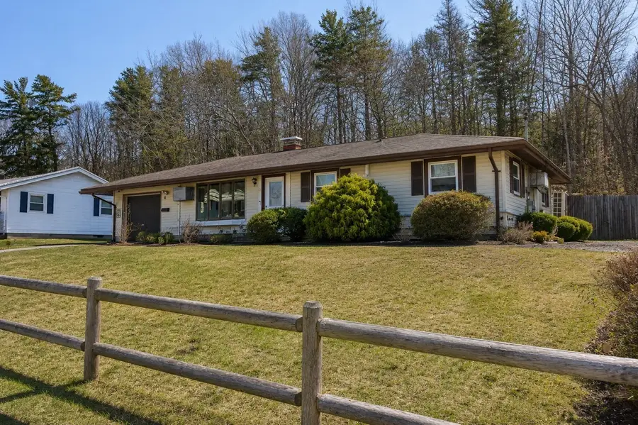 95 Rindone St, Holbrook, MA 02343 - #2