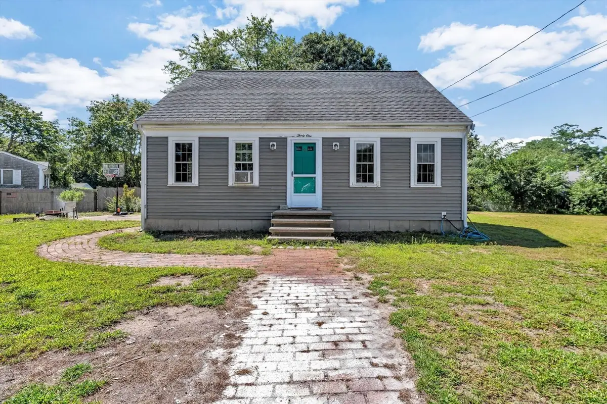 31 Park Dr, West Dennis, MA 02670 - #1