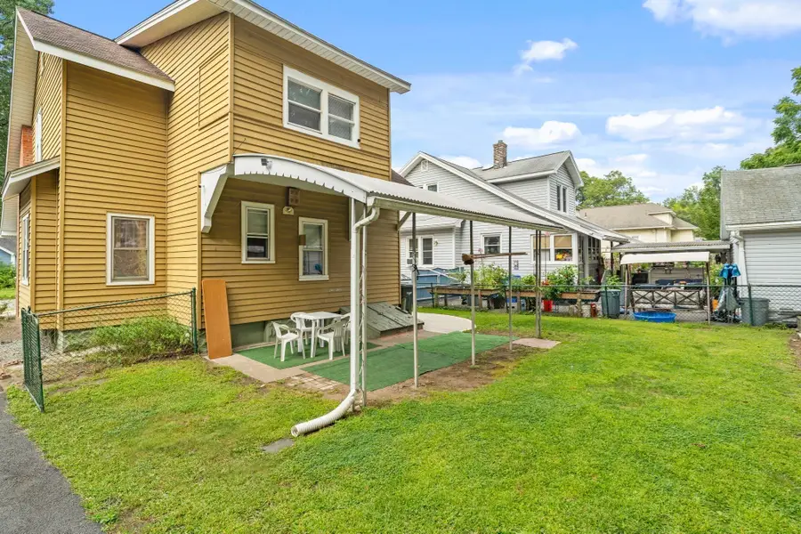 47 Preston St, Springfield, MA 01109 - #2