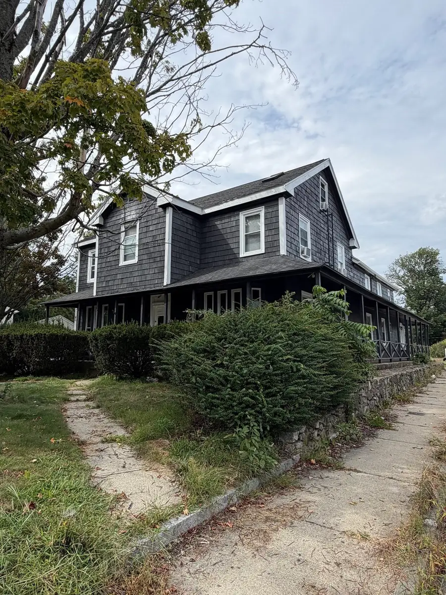 847 Pearl St, Brockton, MA 02301 - #2