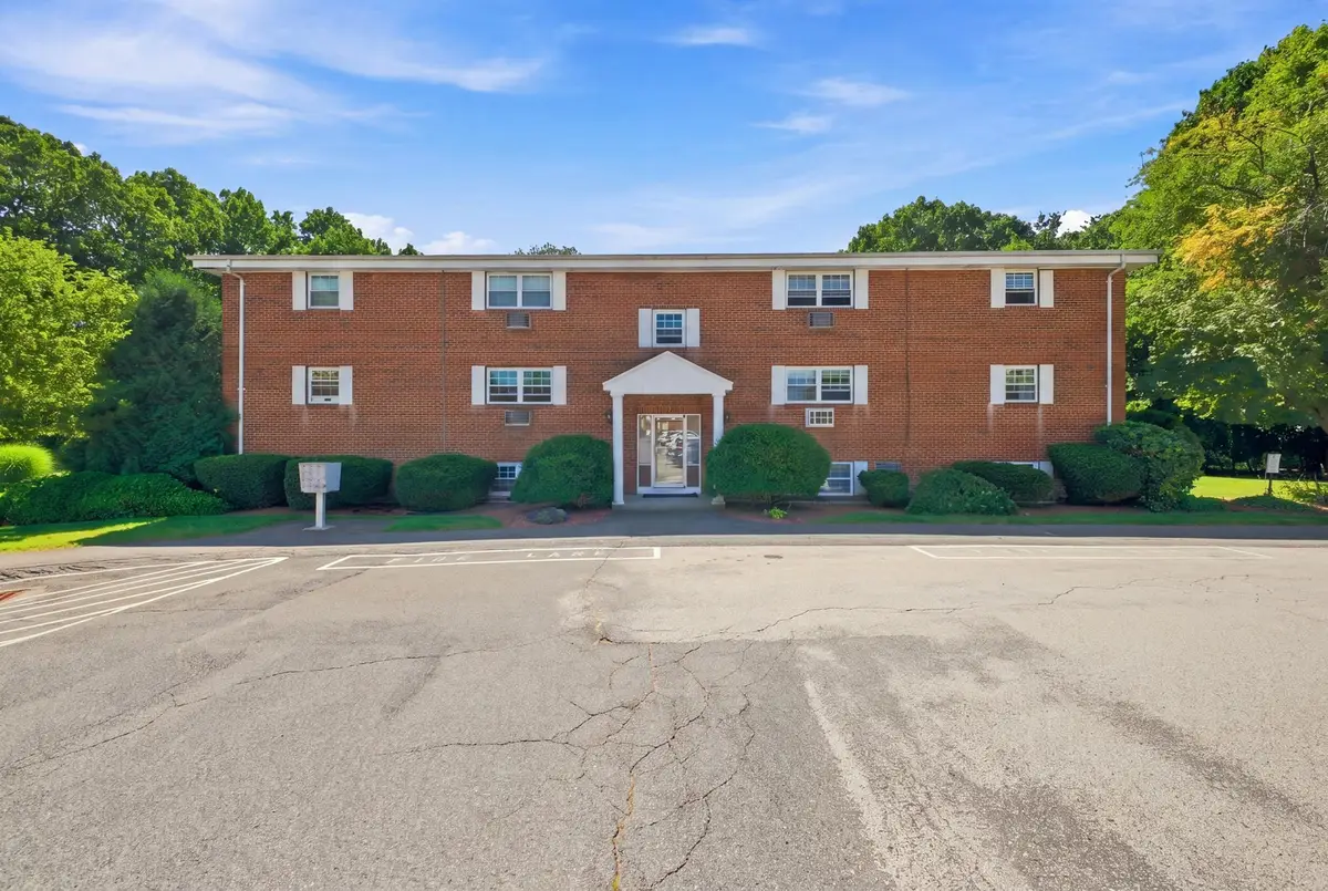 39 Pleasant Street #4C, Northborough, MA 01532 - #1