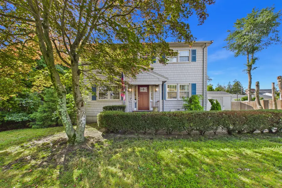 968 Osgood St, New Bedford, MA 02745 - #2