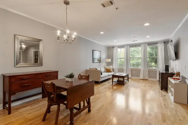 1 Harvest Dr #108, North Andover, MA 01845