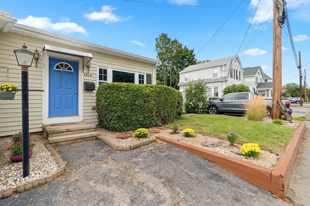 171 Lake St, Waltham, MA 02451 - #1
