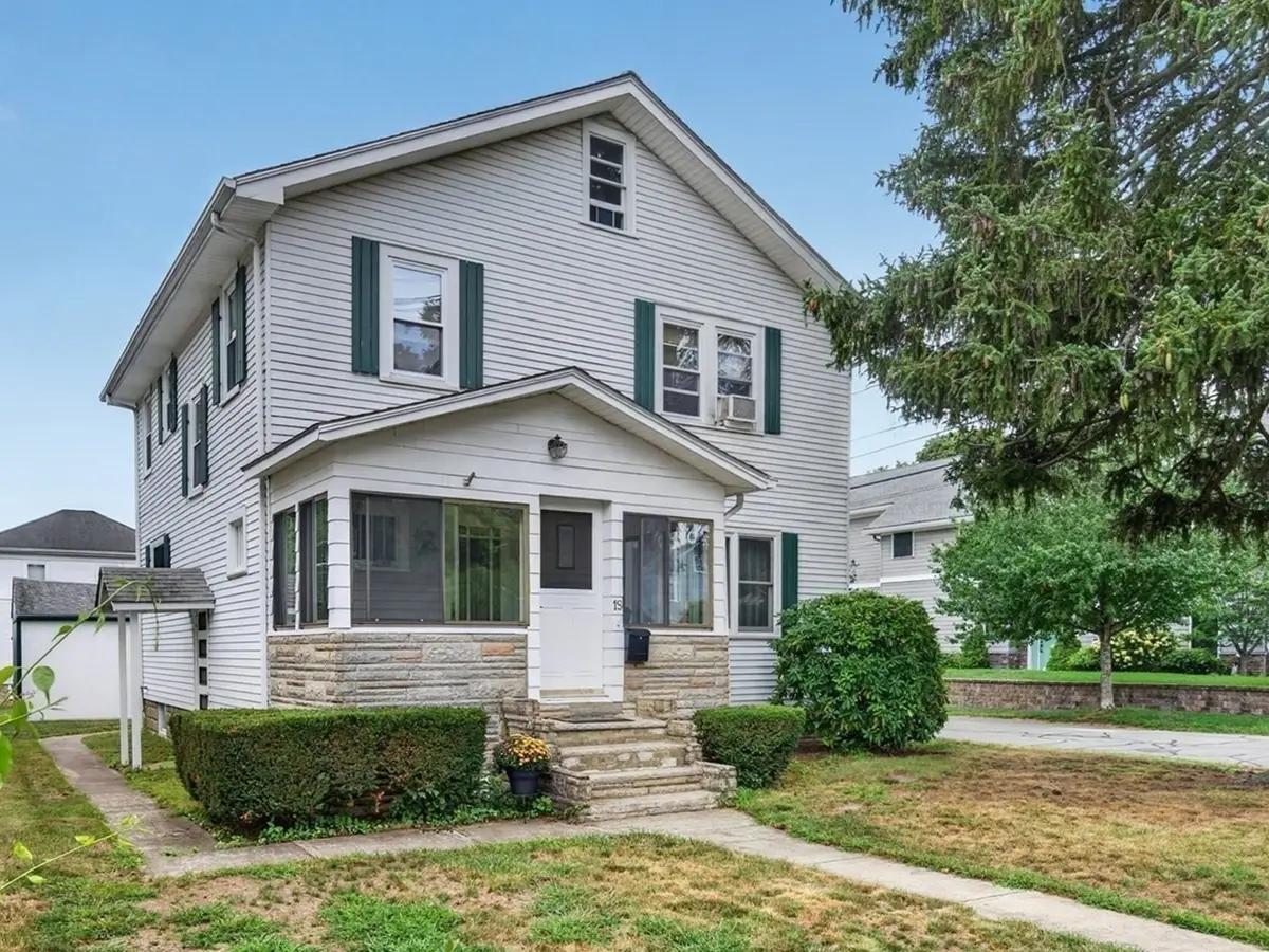 19 Wilson Rd, Stoneham, MA 02180 - #1