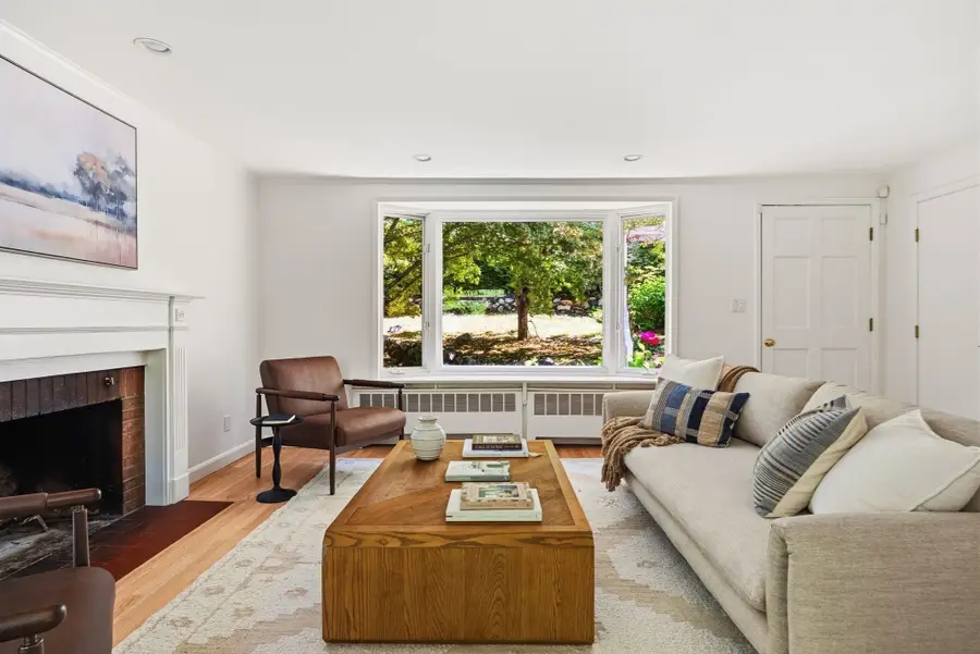 126 Lexington Road, Lincoln, MA 01773 - #3