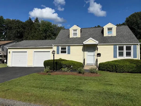 12 Waterman Rd, Auburn, MA 01501