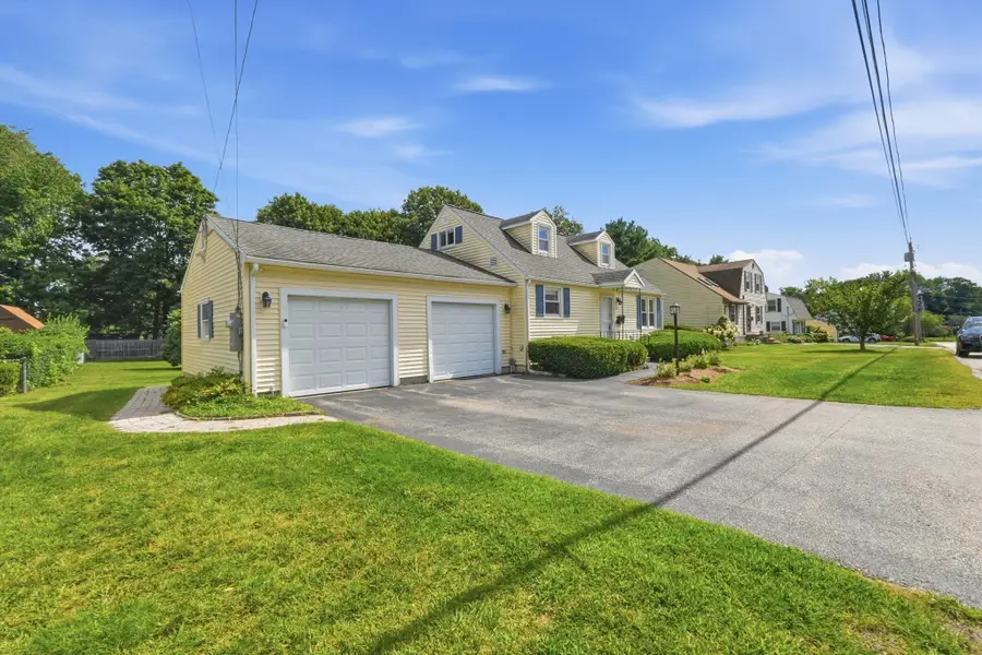 12 Waterman Rd, Auburn, MA 01501 - #3