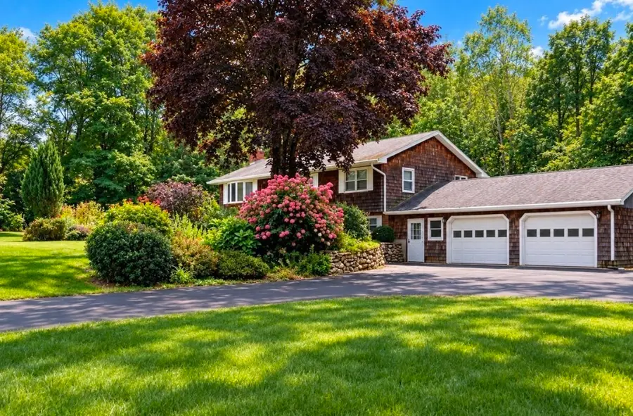 261 Brookfield Rd, Charlton, MA 01507 - #2