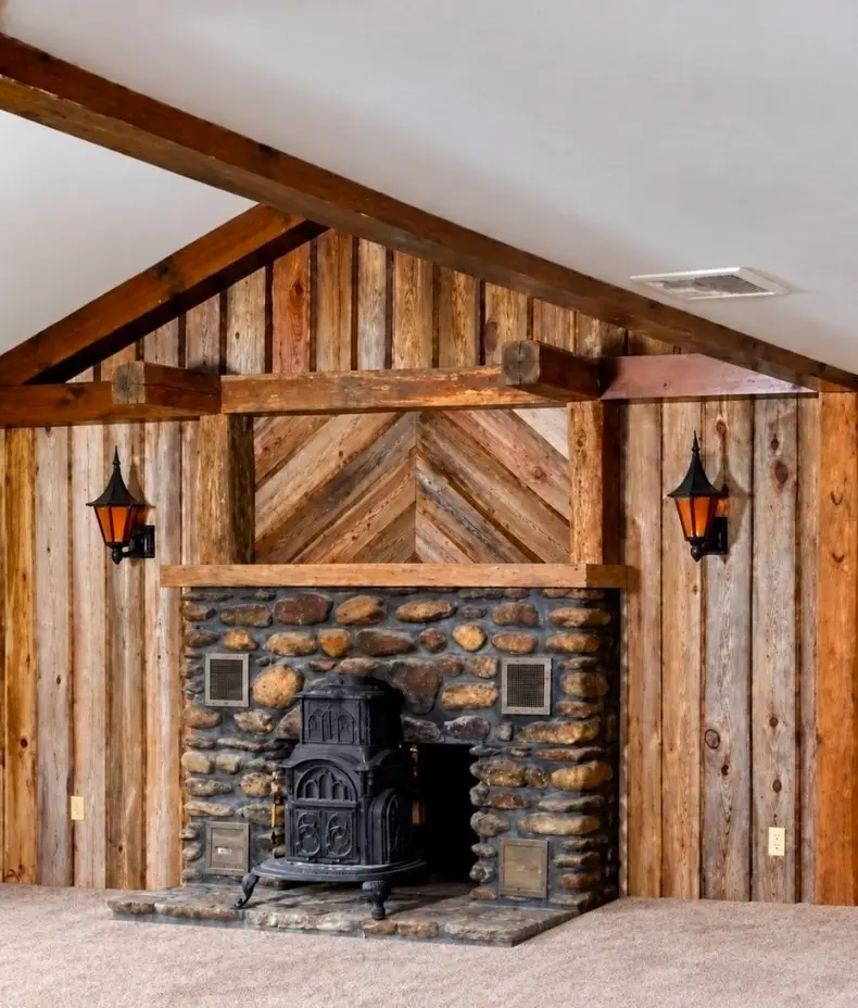 261 Brookfield Rd, Charlton, MA 01507 - #3