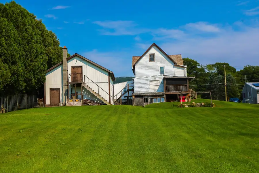 39 Middle Rd, Clarksburg, MA 01247 - #3