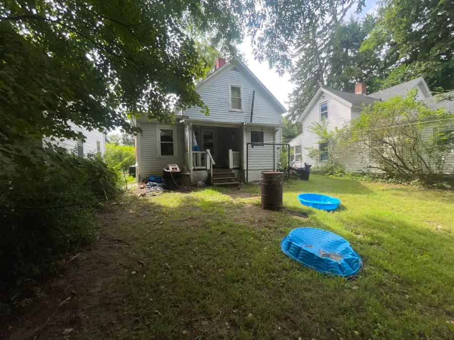 31 Eddy St, Ware, MA 01082 - #2