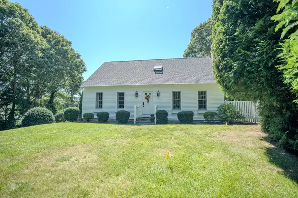17 Clinton Dr., Yarmouth, MA 02675