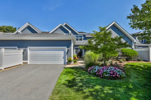 6 Country Club Lane #6, Middleton, MA 01949