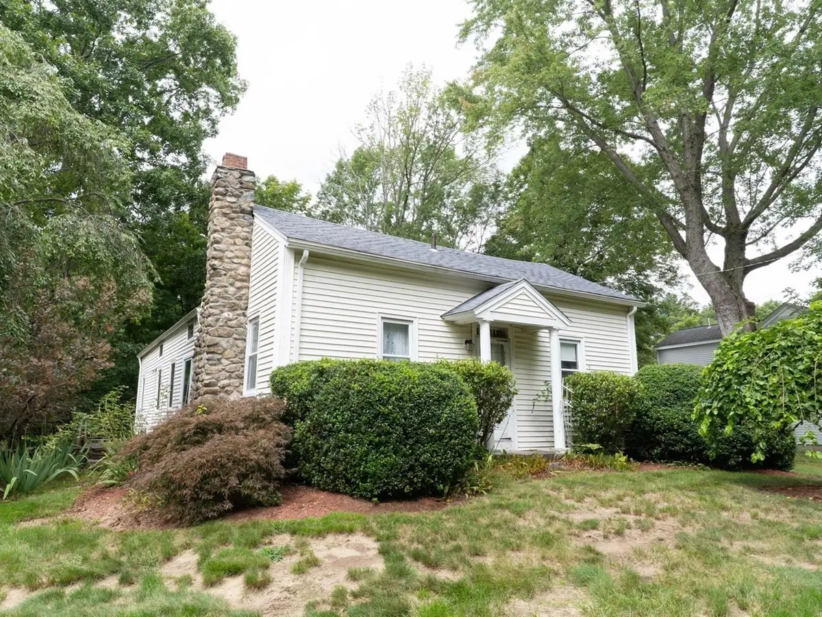 7 Huguenot Rd, Oxford, MA 01540 - #1