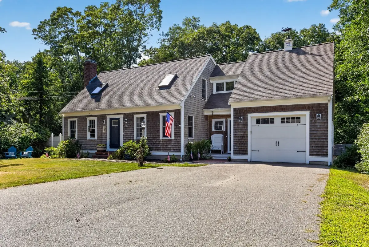11 Burbank Street, Sandwich, MA 02563 - #1