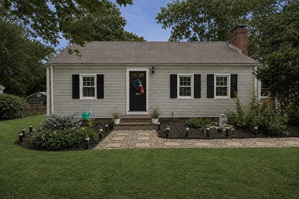 25 Moynihan, Hamilton, MA 01982 - #1