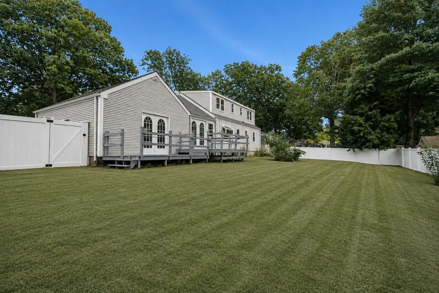 25 Moynihan, Hamilton, MA 01982 - #3