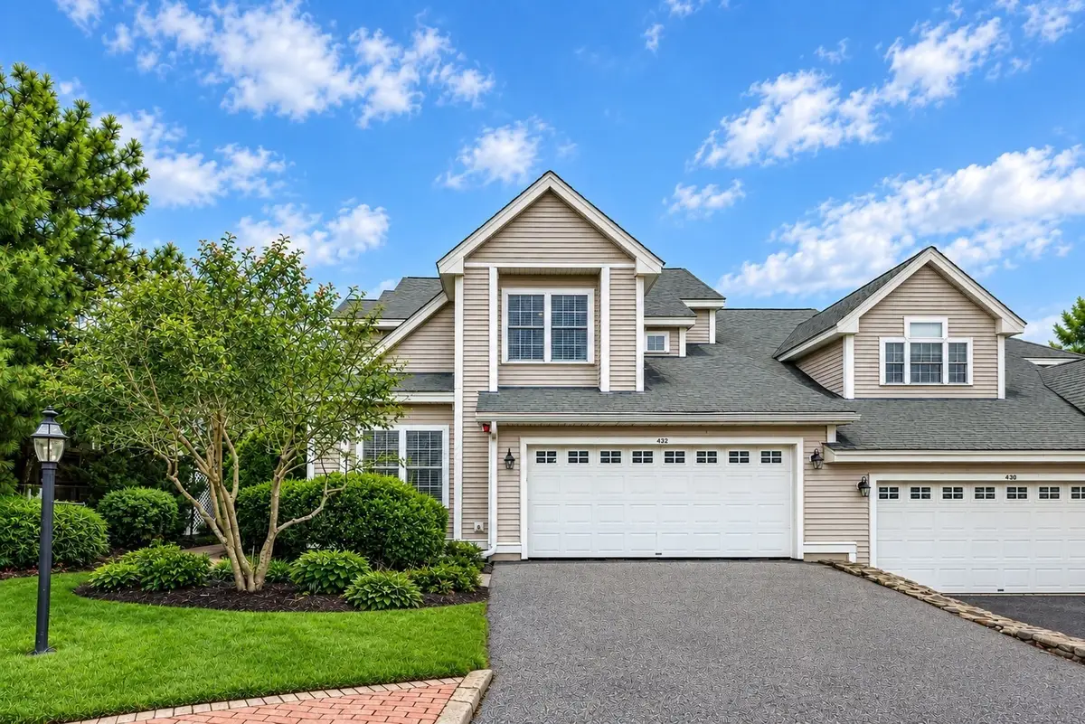 432 Boxwood Ln #432, Clinton, MA 01510 - #1