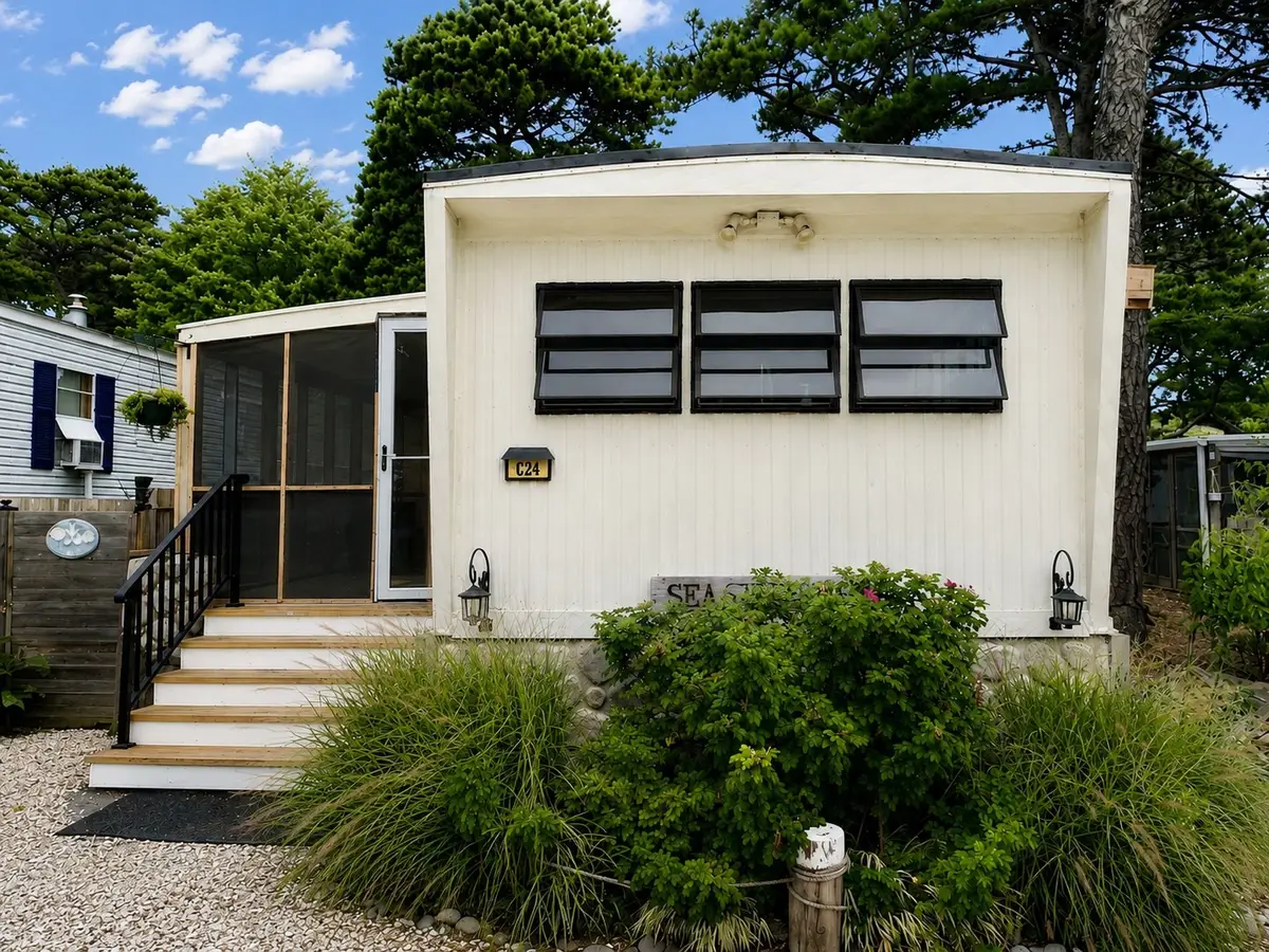 210 West #C-24, Wellfleet, MA 02667 - #1