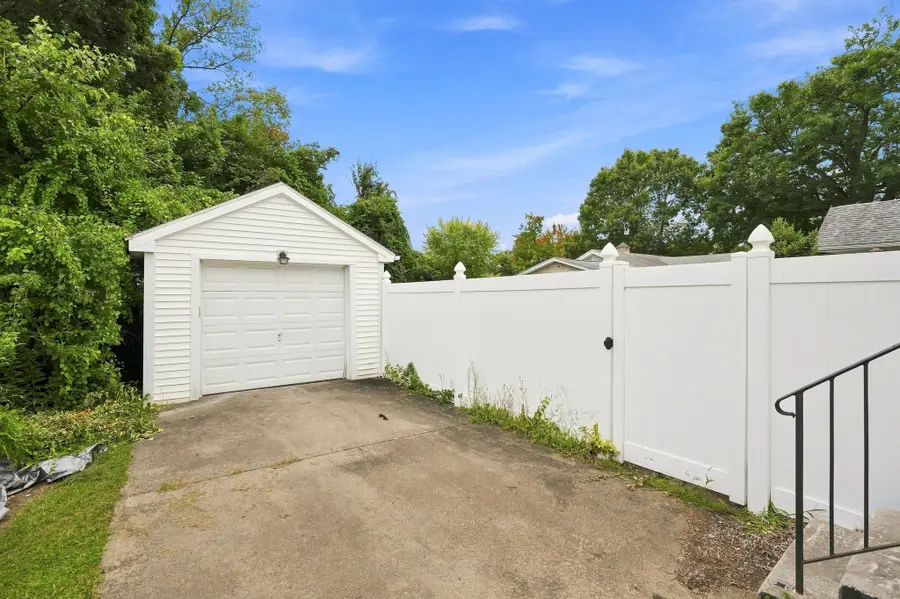 41 Ludger Ave, Chicopee, MA 01020 - #3