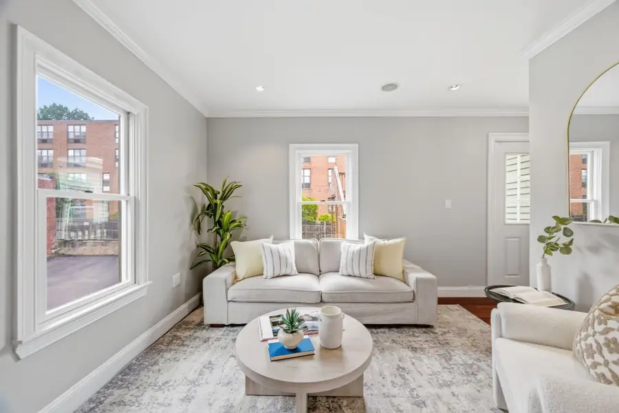 11 Parker St #2, Boston, MA 02129 - #3