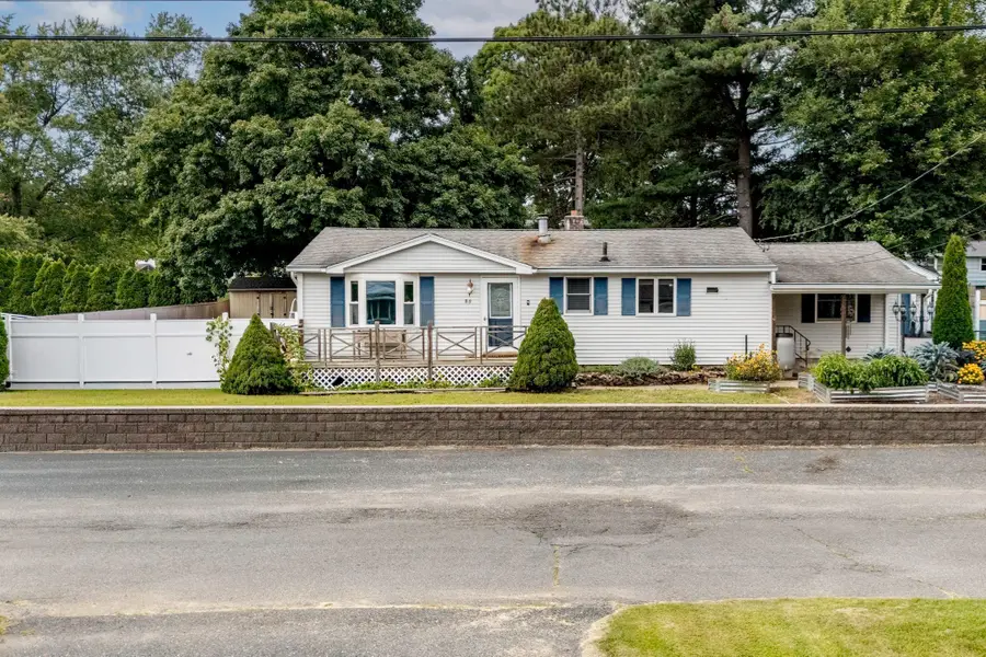 80 Quartus St, Chicopee, MA 01013 - #2