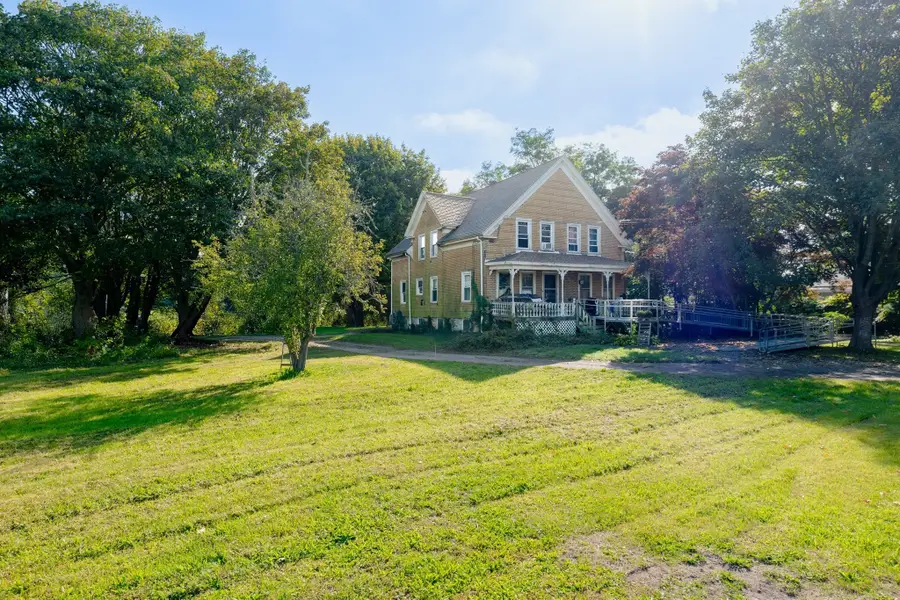 15 Shirley St, Fairhaven, MA 02719 - #2