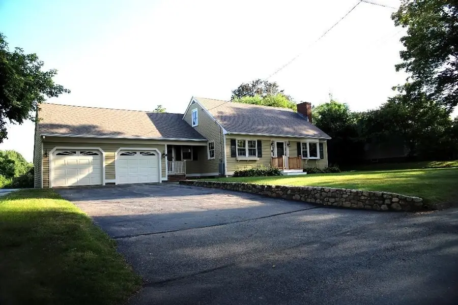 6 Edgewood Ln, Mattapoisett, MA 02739 - #3